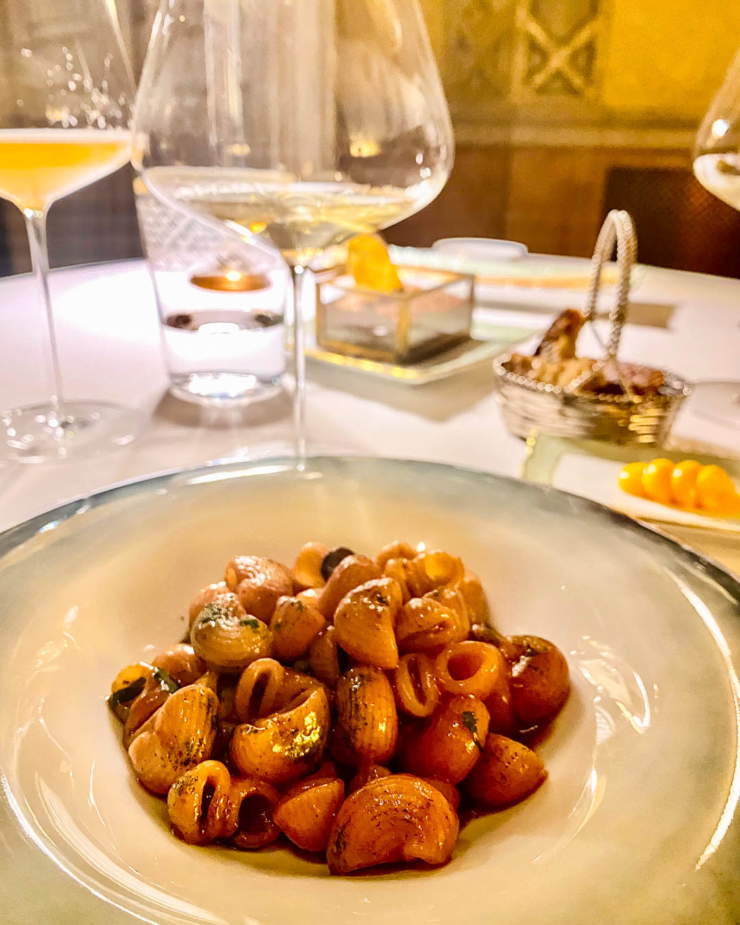 essense magazine cracco milano